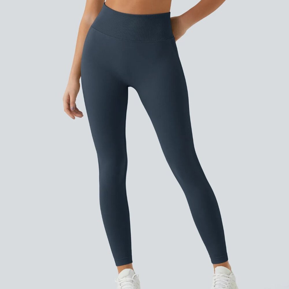 Halara Seamless‎ Flow High Waisted Scrunch Butt Lifting Leggings 7/8 Length XS